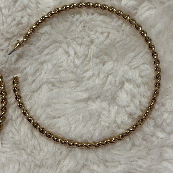 A New Day Large Gold Hoop Earrings NWOT - Picture 2 of 5